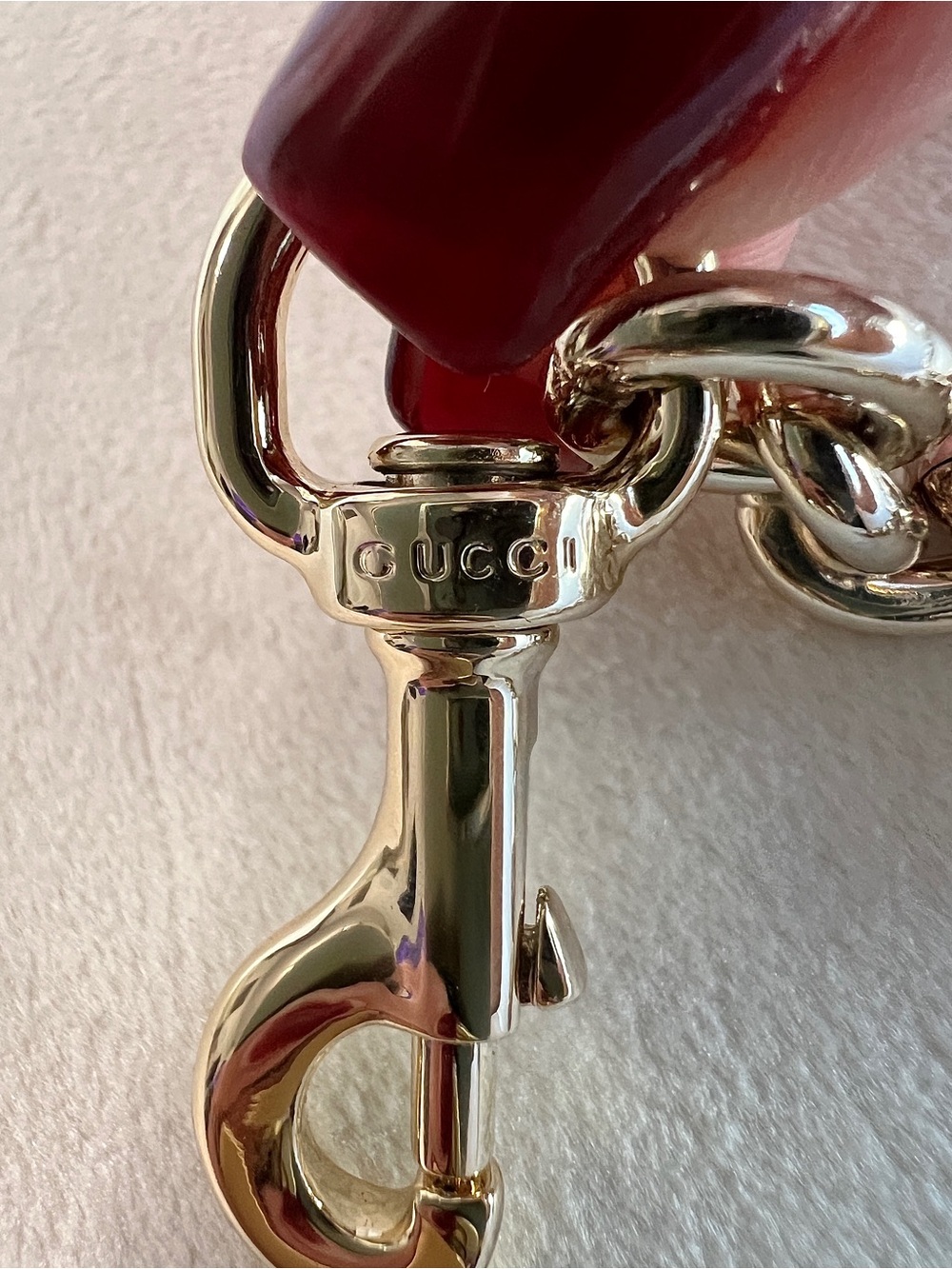 Gucci bag chain charm Pre-Fall 2025 collection NWOT comes with COA - Picture 8 of 9